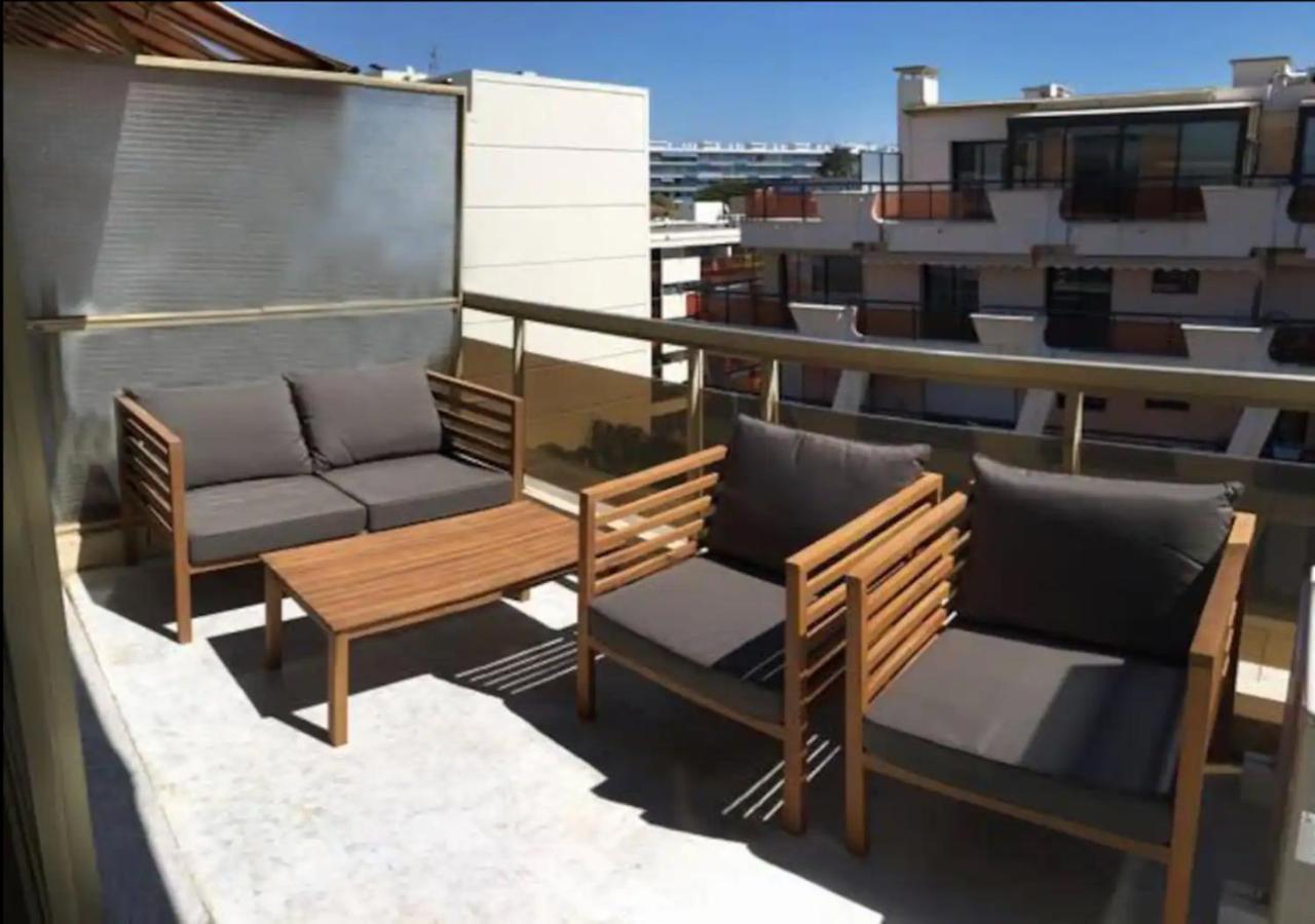 Tres Beau Studio Avec Terrasse, Situe A 100M Des Plages De Juans Les Pins Antibes Eksteriør bilde